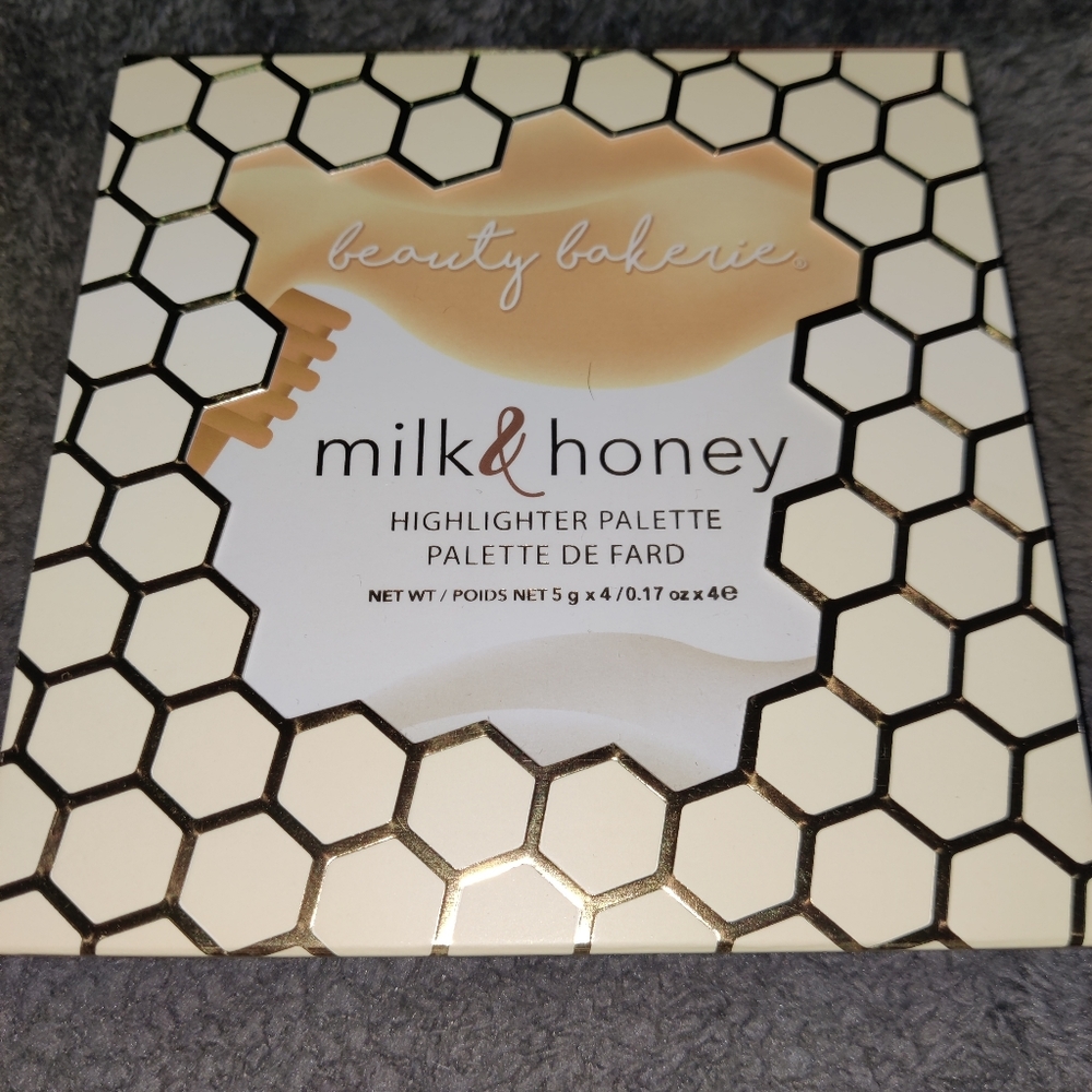 Milk & Honey highlighter pallette
